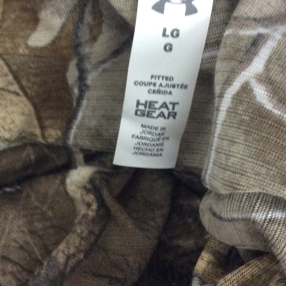 NEW Under Armour women’s top size large camouflage - Picture 6 of 8